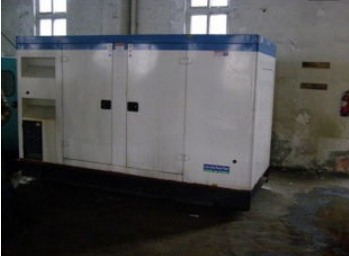 舟山康明斯150kw大型柴油二手发电机组 舟山康明斯150kw大型柴油二手发电机组